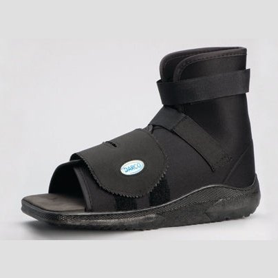 Slimline Cast Boot Black Square-Toe